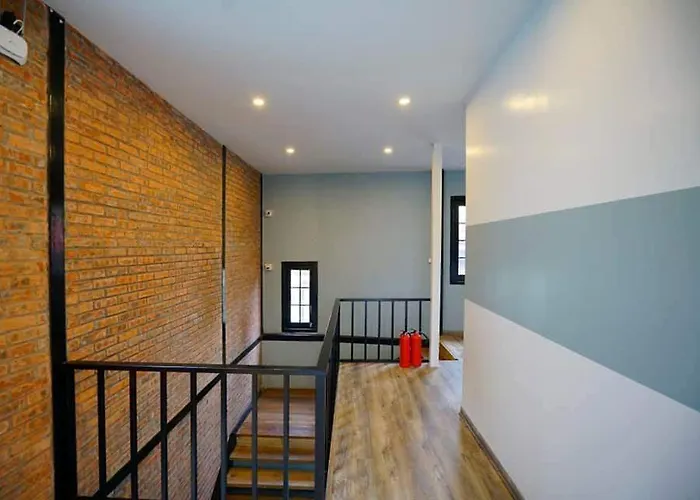 Appartement 5 To 10 Bedrooms Hạ Long