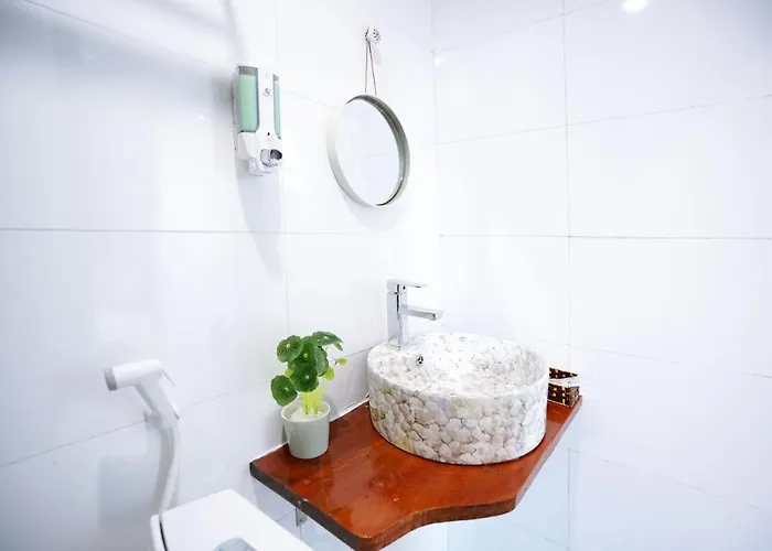 5 To 10 Bedrooms Appartement
