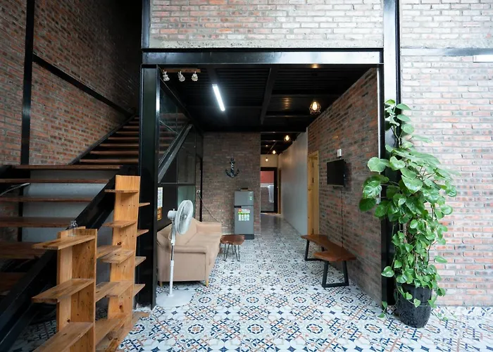 5 To 10 Bedrooms * Hạ Long