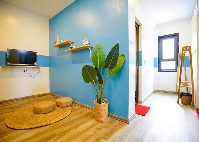 5 To 10 Bedrooms *