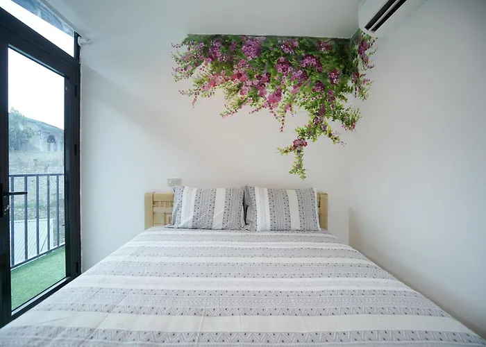 5 To 10 Bedrooms Ha Long
