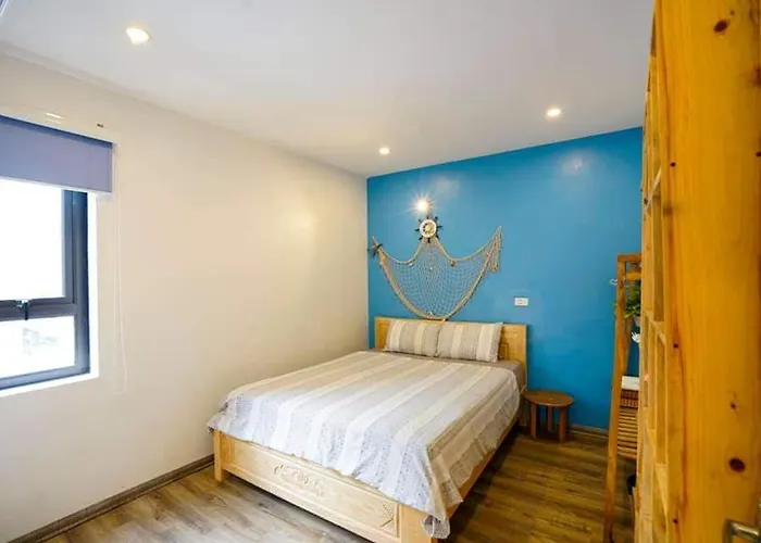 5 To 10 Bedrooms *